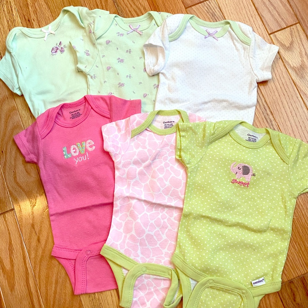 NWOT -6 Newborn Onesies